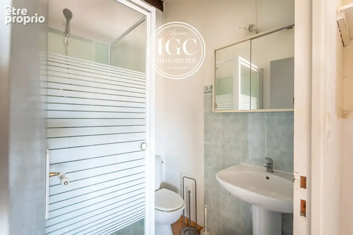 MAISON T5 + DEPENDANCE T1 - 126 m² sur parcelle de 311m² -- MARIGNANE - photo 17