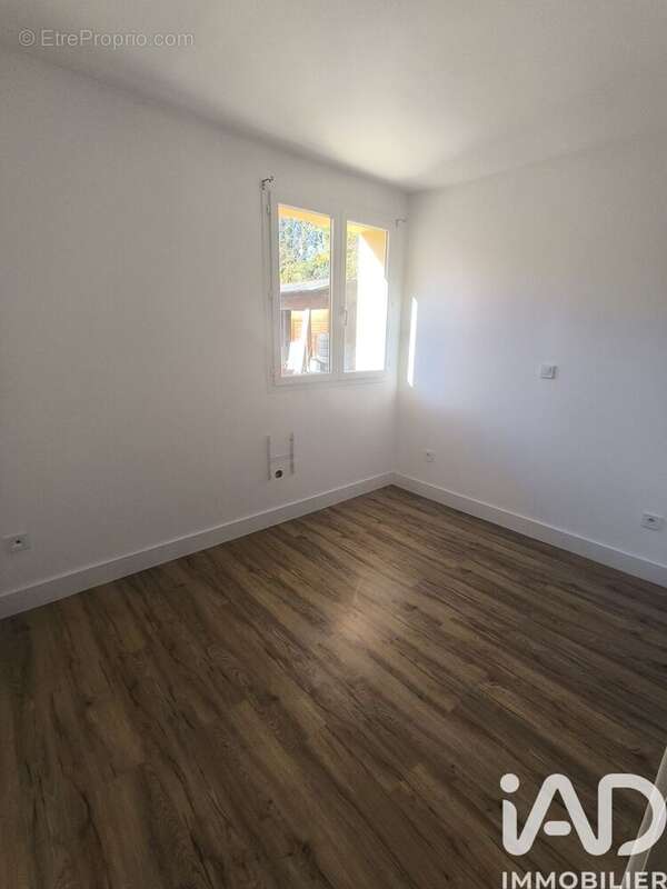 Photo 9 - Appartement à LA BATIE-MONTGASCON