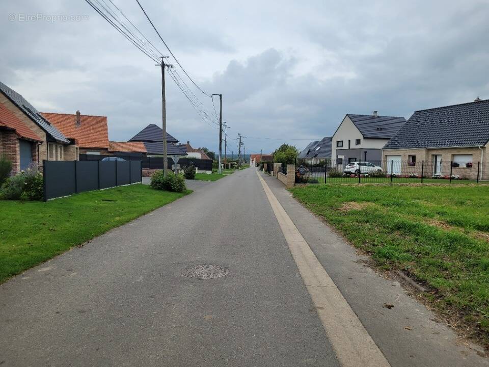 Terrain à SERQUES
