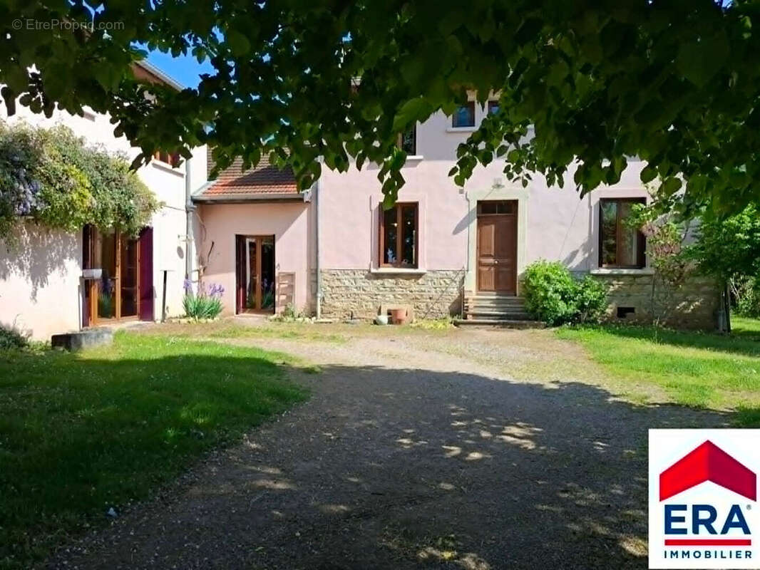 Maison à VENERIEU