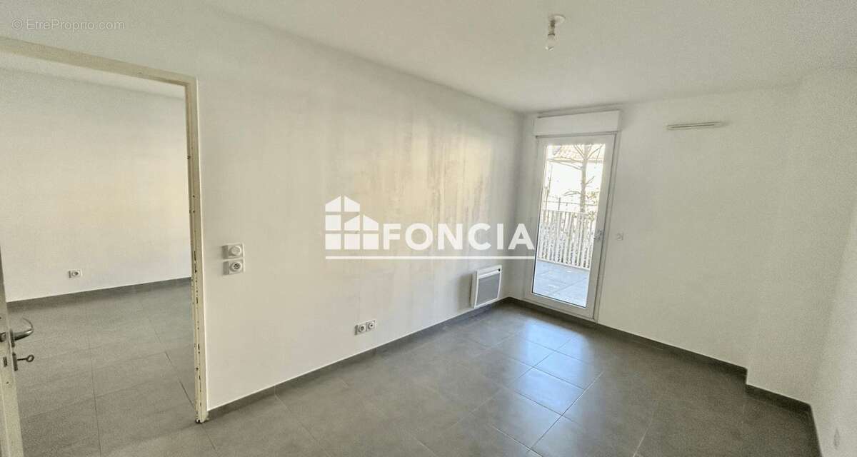 Appartement à MARSEILLE-8E