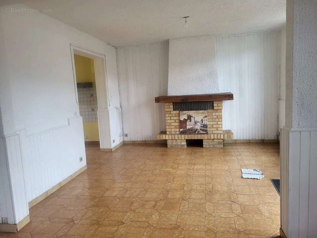 Maison à BICHANCOURT