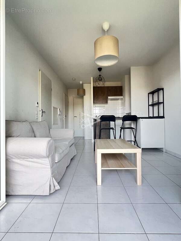 Appartement à PAREMPUYRE