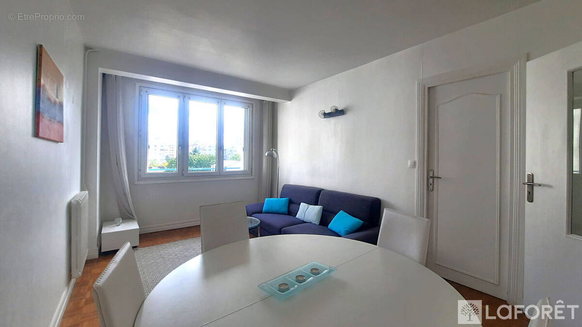 Appartement à LE KREMLIN-BICETRE