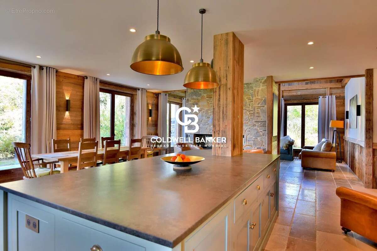 Maison à LES HOUCHES