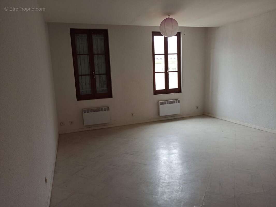 Appartement 320 m² à Revel  - photo 2