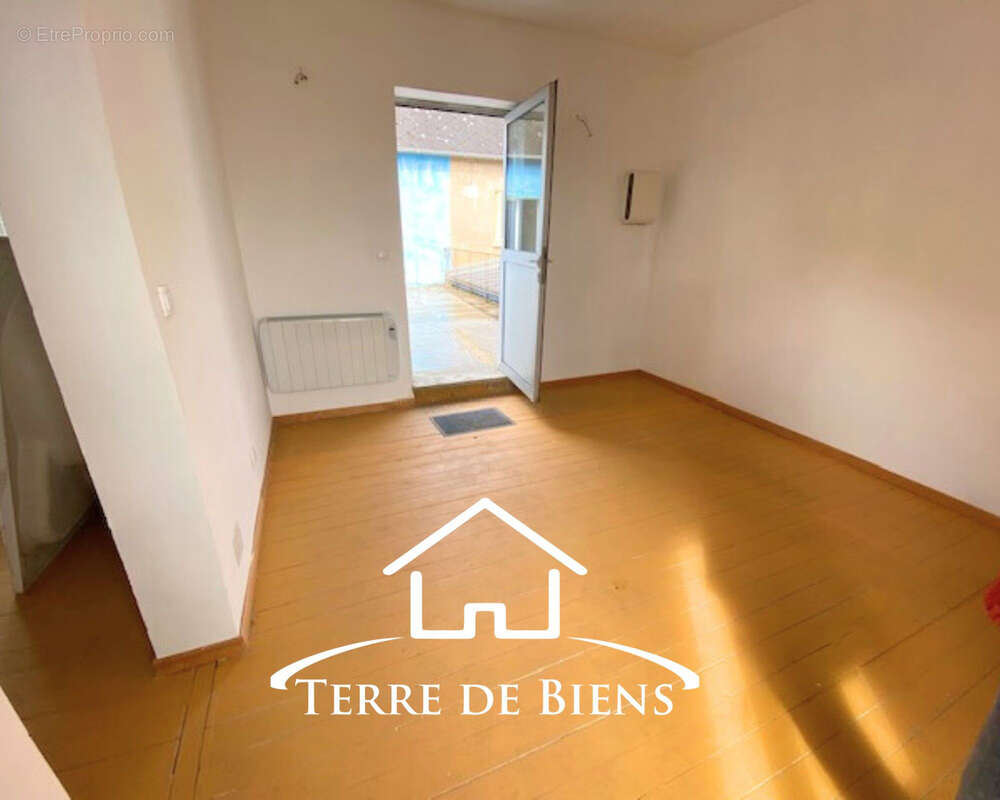 Nouveauté  Spacieux duplex de plus de 150 m2 avec terrasse en plein centre-ville de Chauny - photo 6
