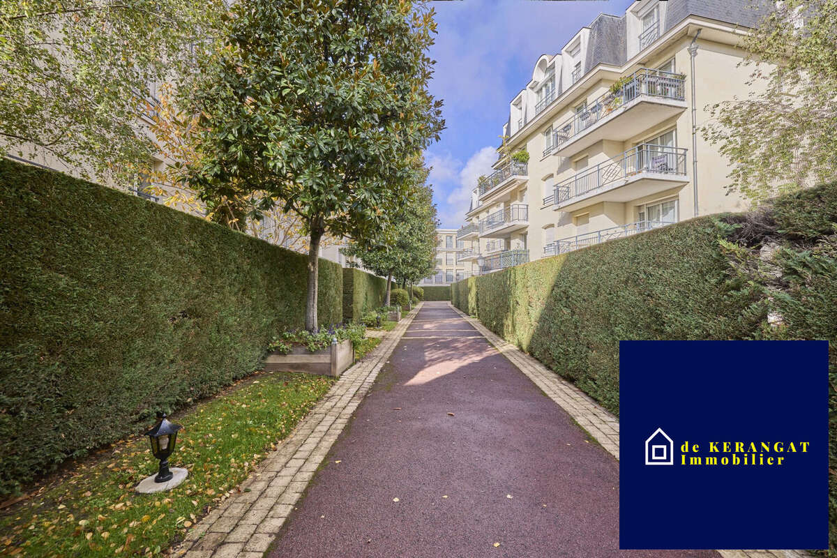 Appartement à LE PLESSIS-ROBINSON