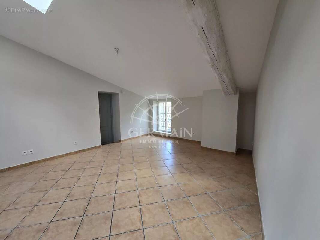 Appartement à L&#039;ISLE-SUR-LA-SORGUE