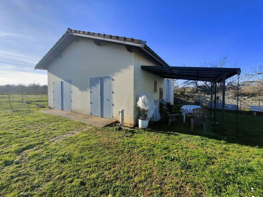 Maison à CASTRES-GIRONDE