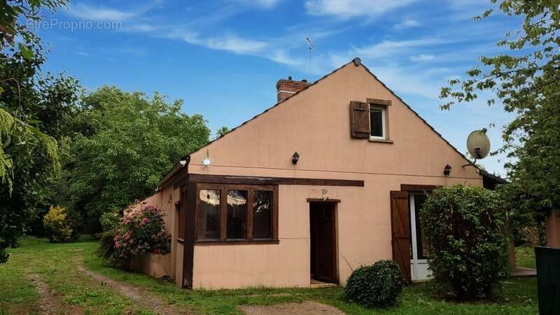 Maison à FOUCHEROLLES