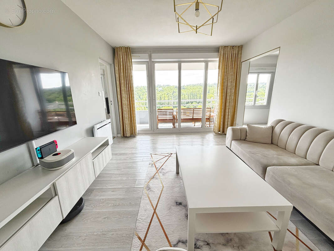 Appartement à VILLEFONTAINE