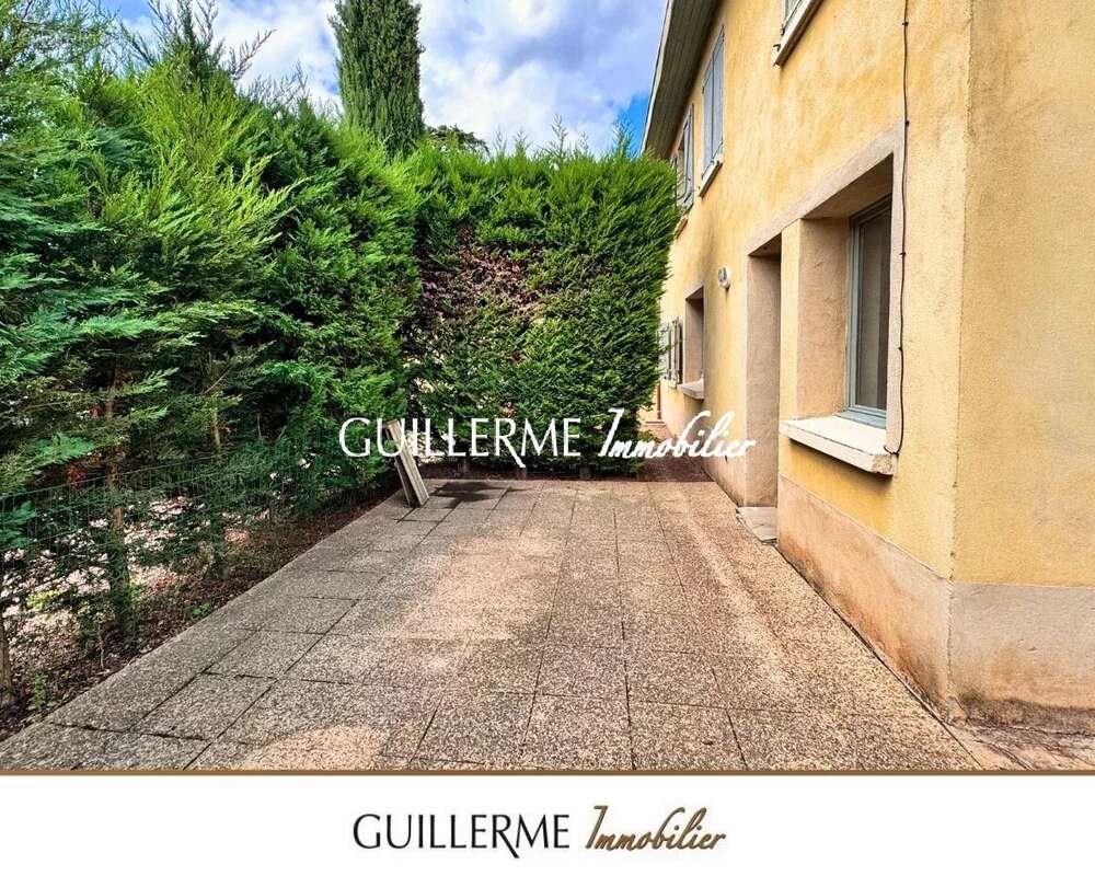 Appartement à CRAPONNE