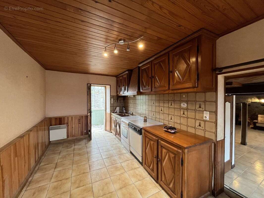 Corps de ferme avec souillière - EXCLUSIVITÉ - photo 6