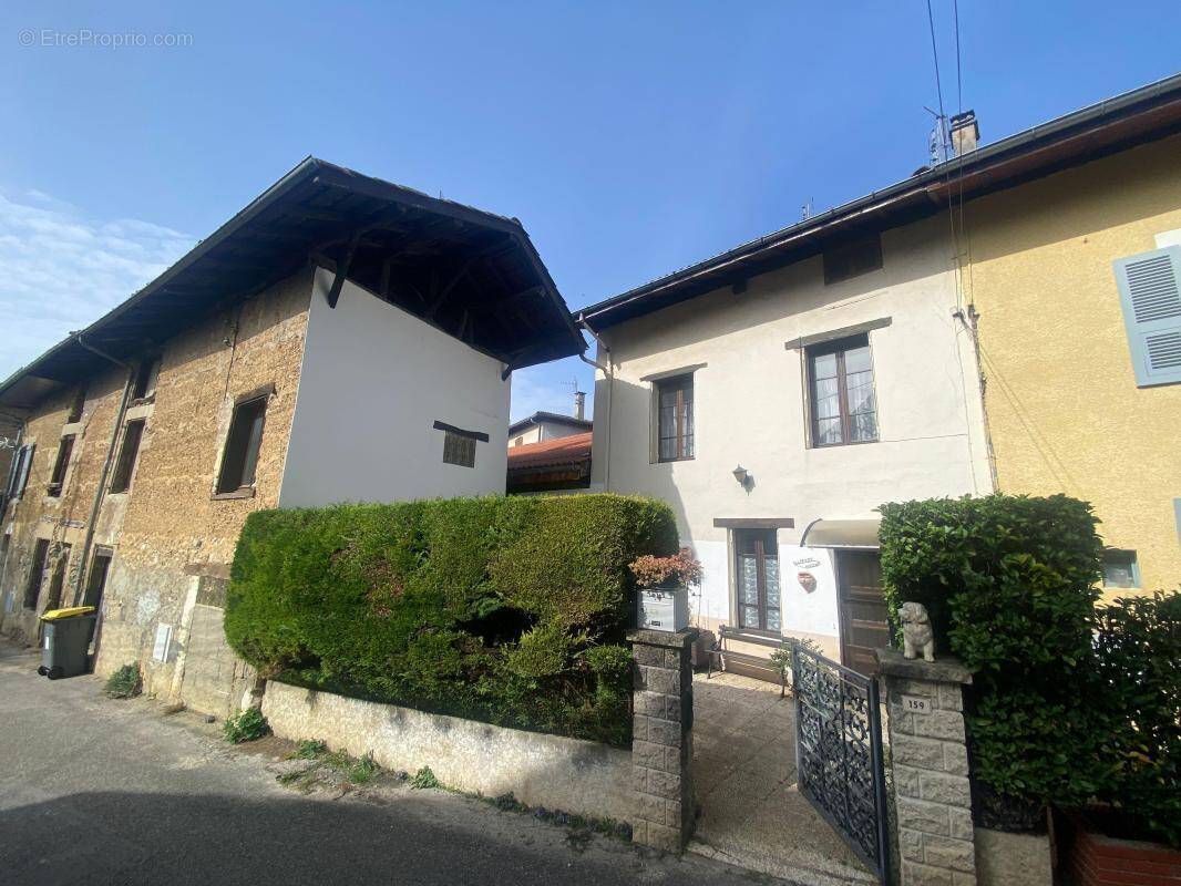 Maison à SAINT-JEAN-DE-MOIRANS