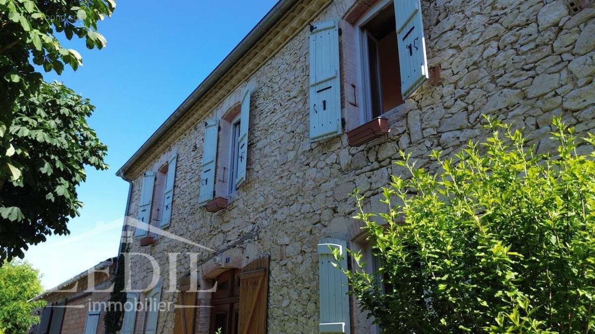 Maison à MAUVEZIN