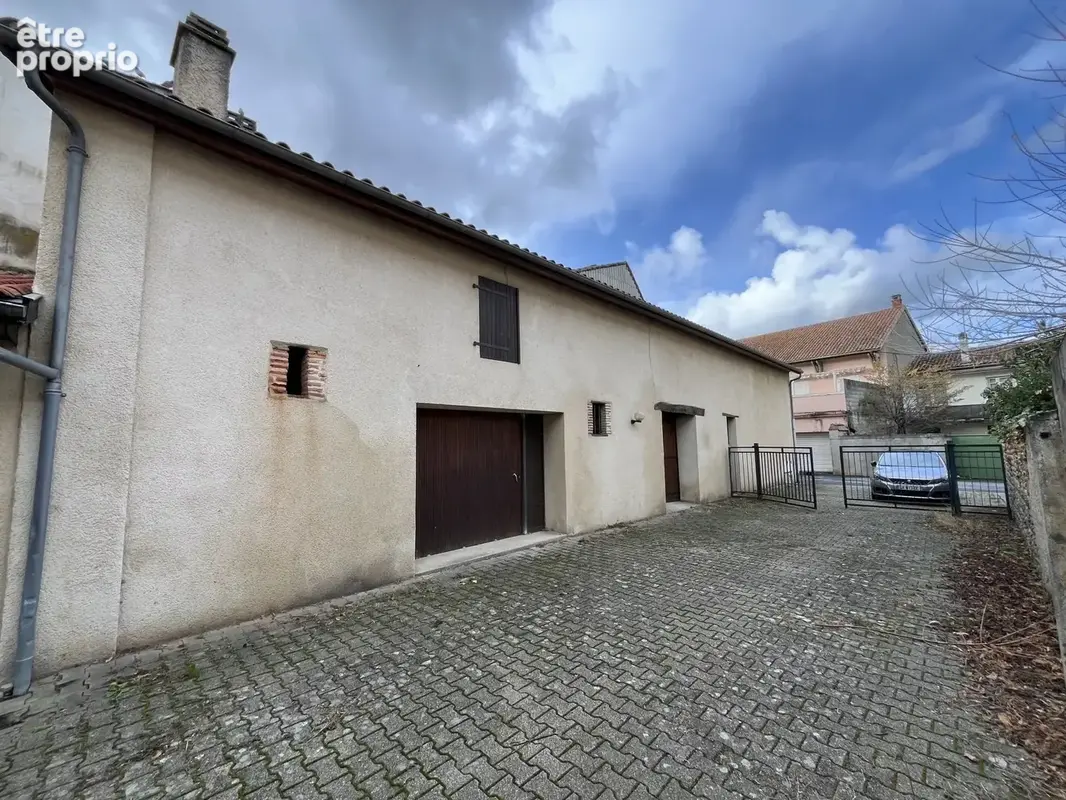 Grange (120m²) à aménager sur environ 250m² de terrain - photo 2