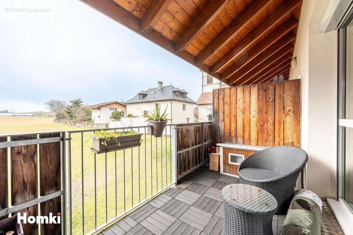 Appartement à CUVAT