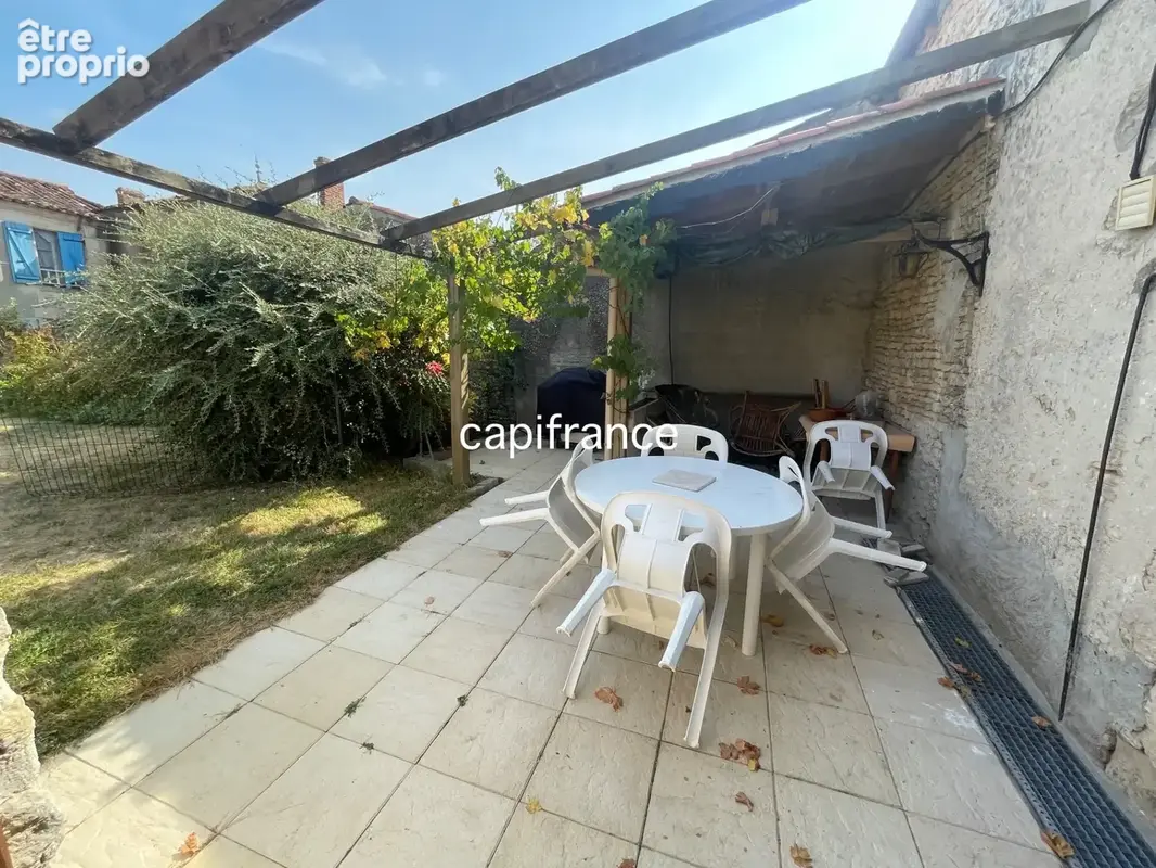 Maison à rénover – Fort potentiel pour résidence principale ou investissement LA TAILLEE (85) - photo 7