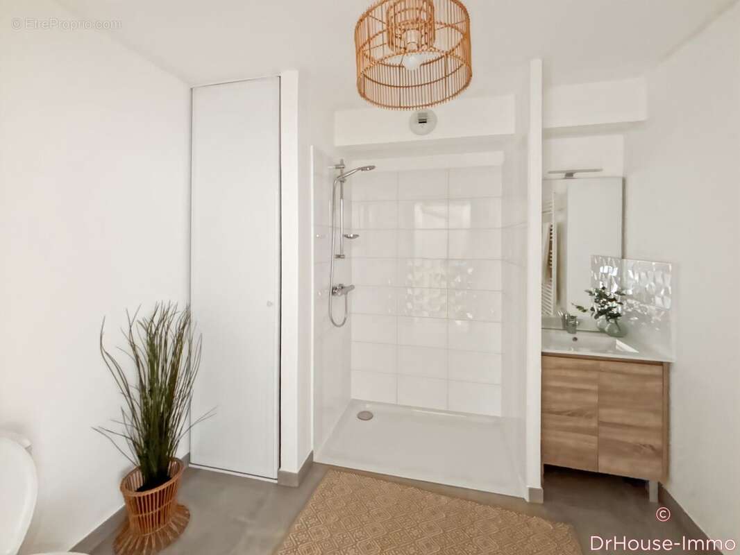 Appartement 76 m² à Merignac  - photo 33