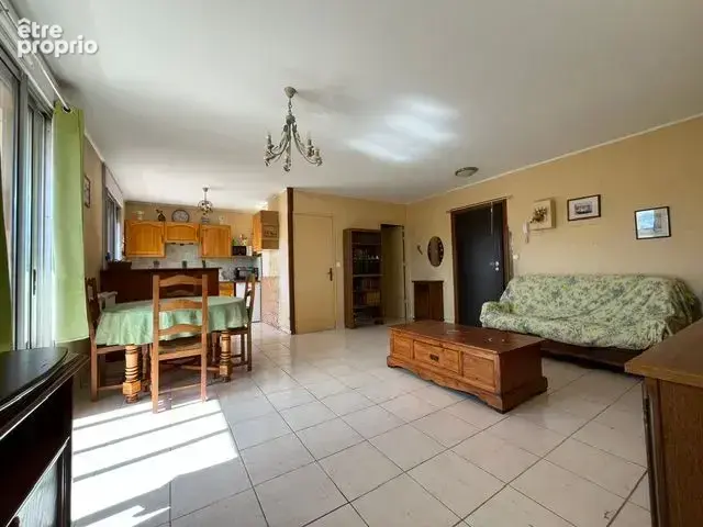Appartement à vendre type 2 balcon sud + parking - photo 2