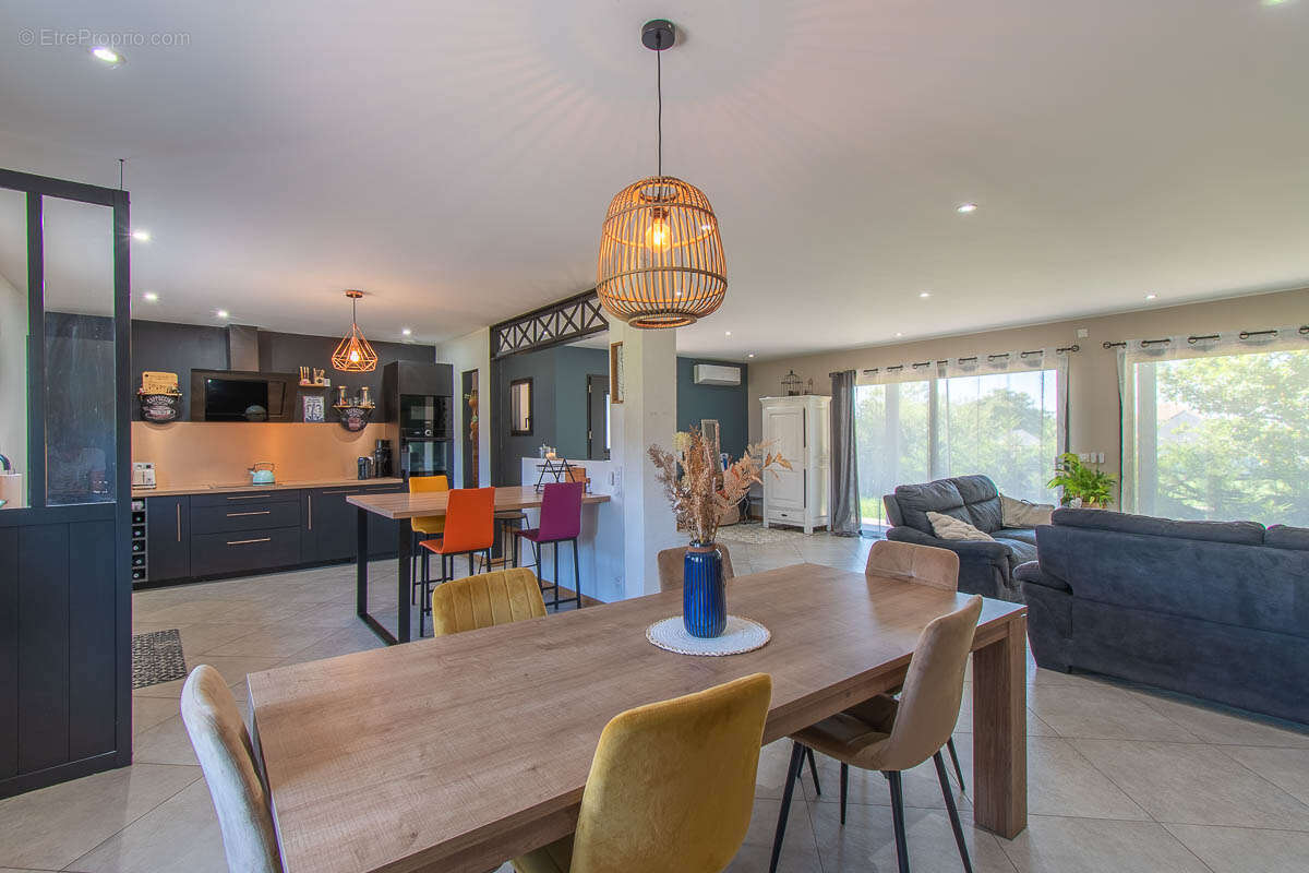 Maison à MERY-SUR-CHER