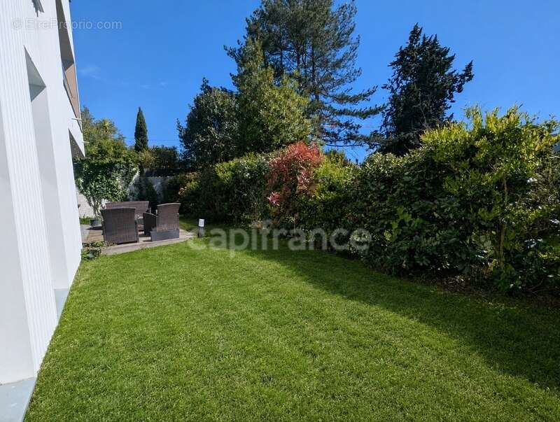 Appartement à vendre 3 pièces BORDEAUX CHARTRONS (33) - Jardin 110m2, terrasse, parking, cellier - photo 14