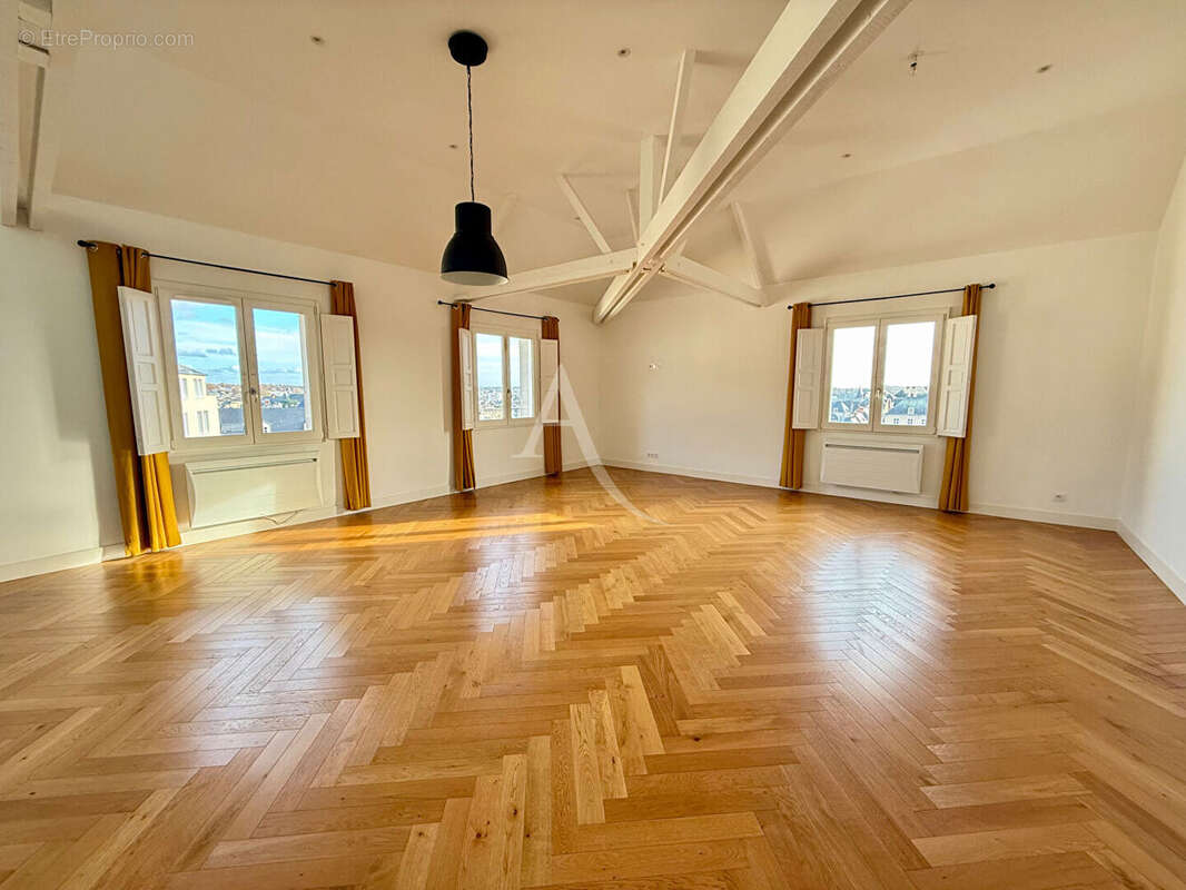 Appartement à CHATEAU-GONTIER