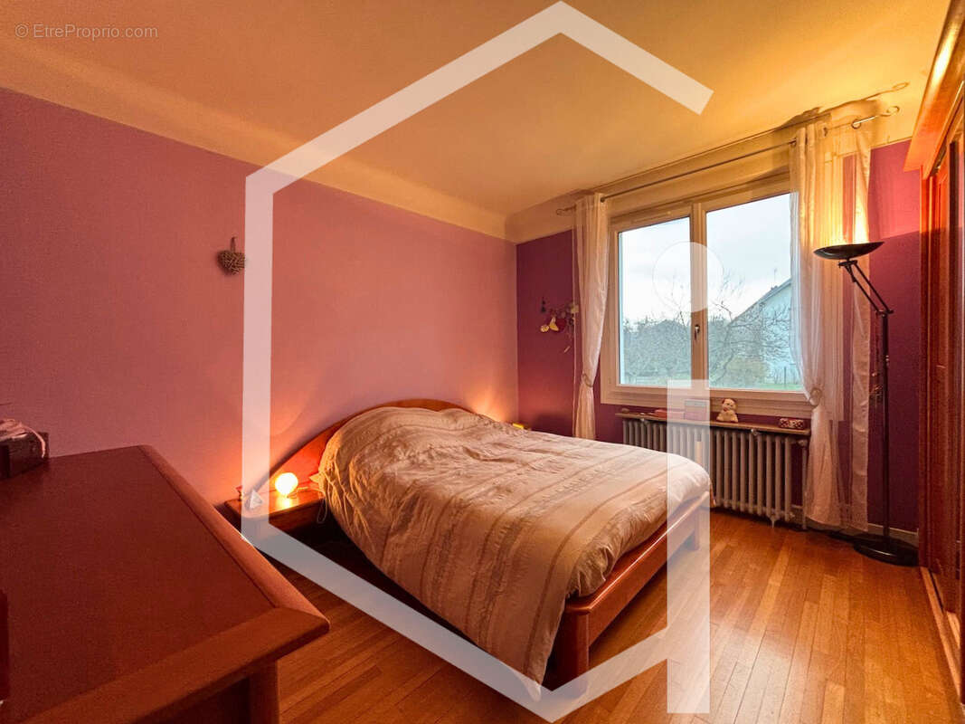 Maison à COSNE-COURS-SUR-LOIRE