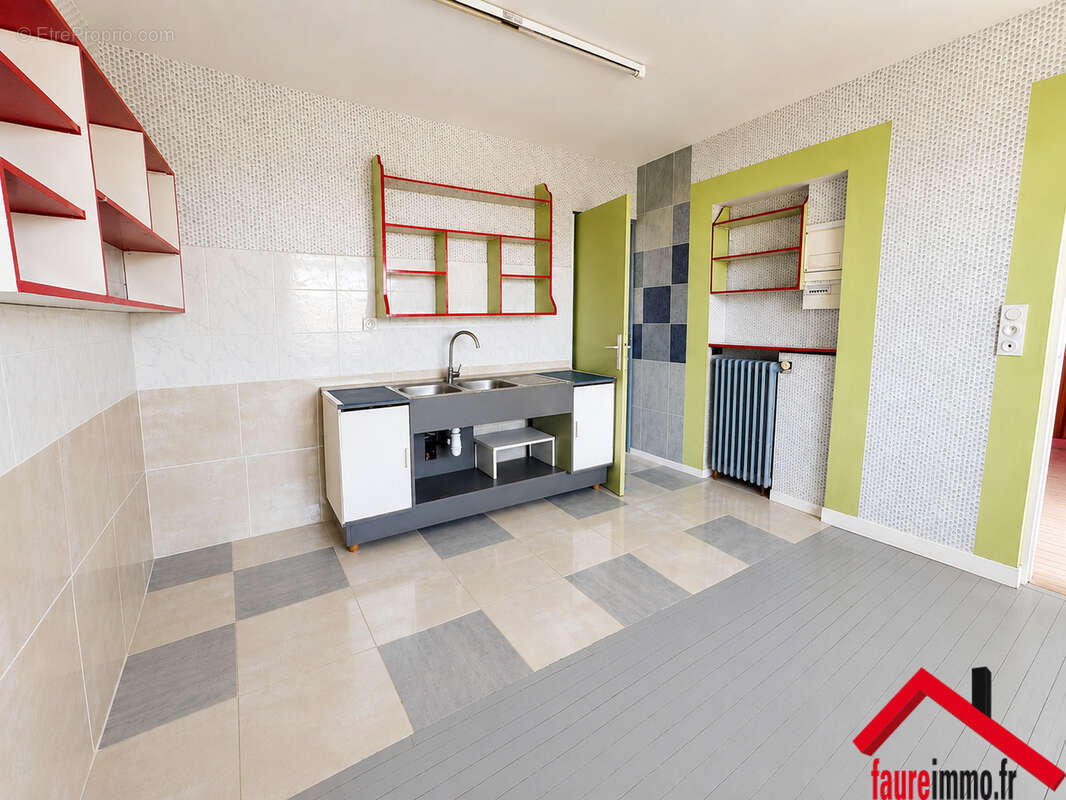 Maison a Brive-La-Gaillarde - photo 4