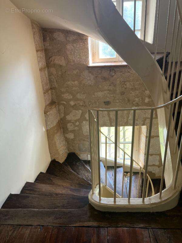Maison Labbeville 10 pièce(s) 474 m2 - photo 13