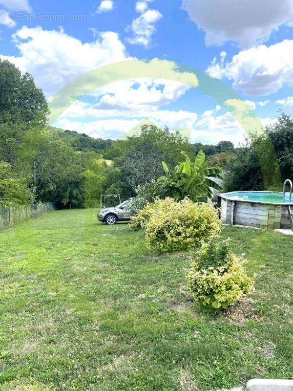 Maison à VAILLY-SUR-AISNE