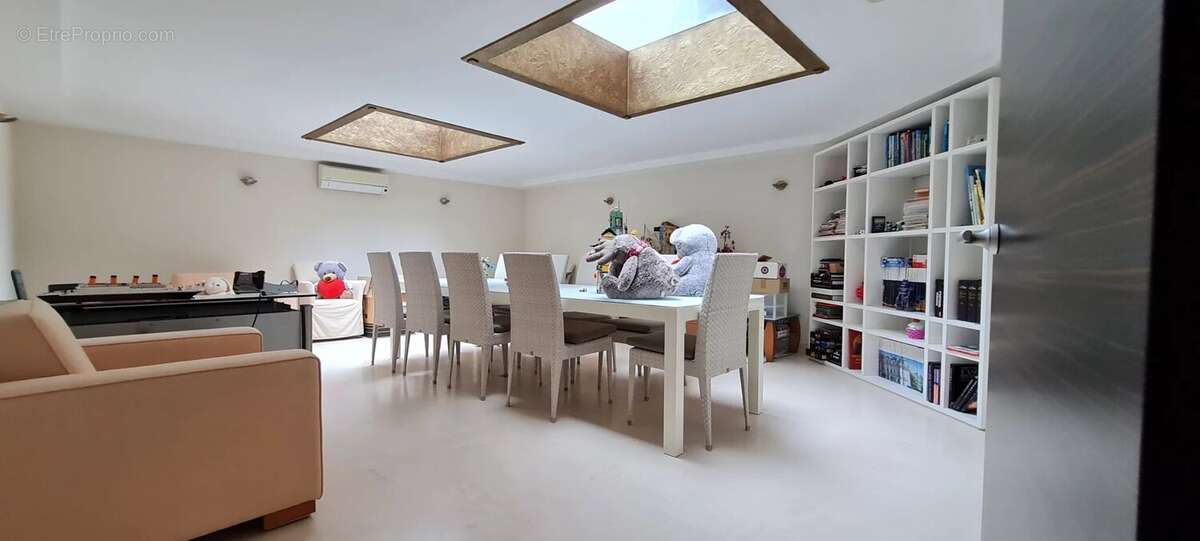Maison à MOUGINS