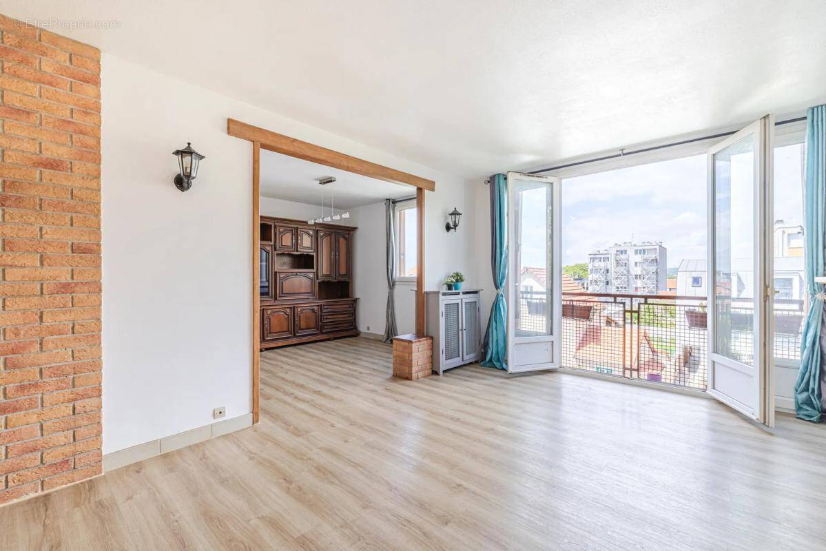 Appartement à COLOMBES