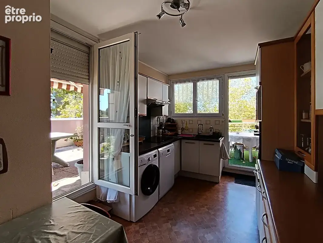 T4/5  127m2 dernier etage 74m2 de terrasses - photo 4