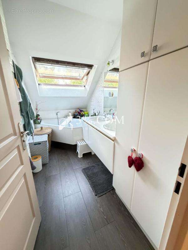 Jolie maison individuelle en impasse - photo 8