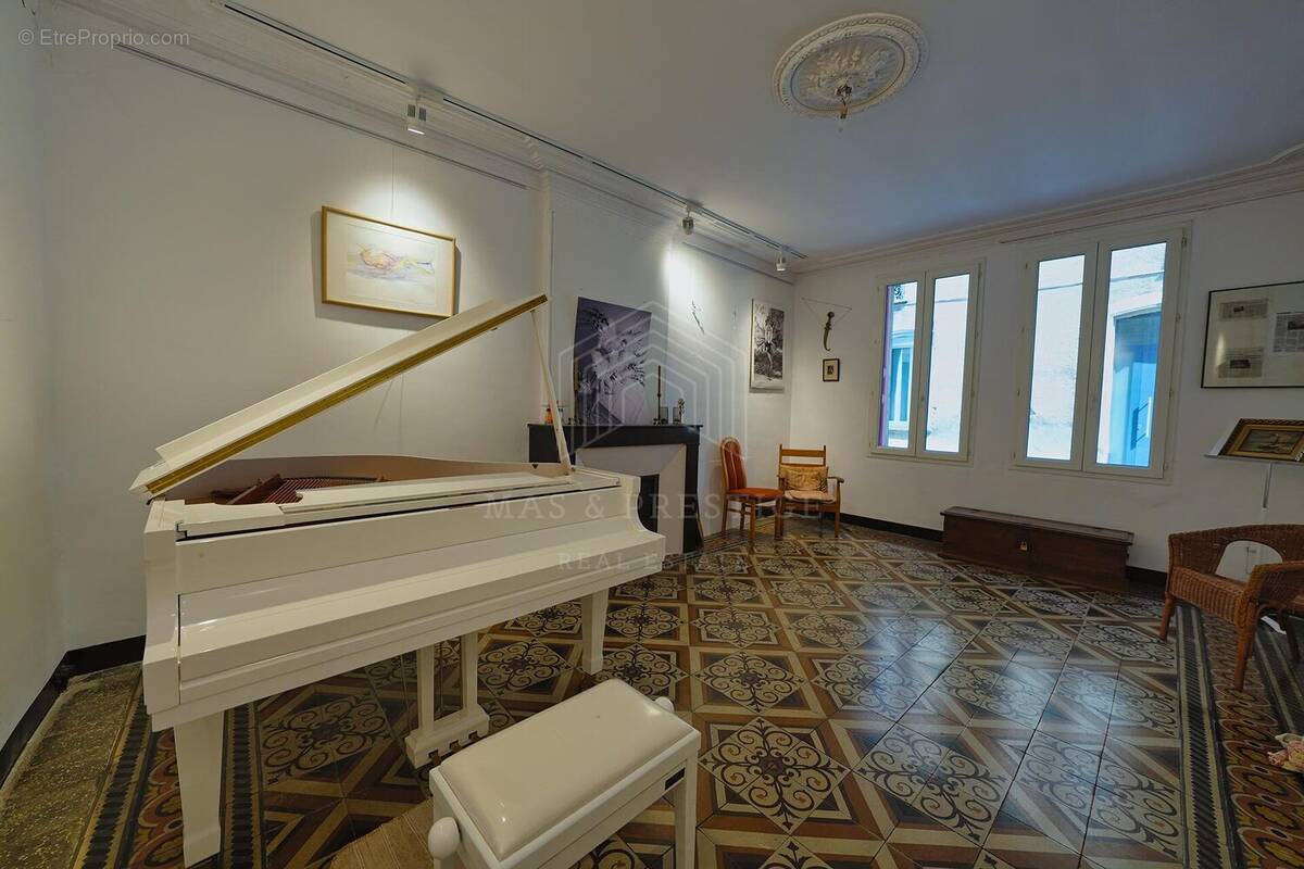 Appartement à SAINT-LAURENT-DE-CERDANS