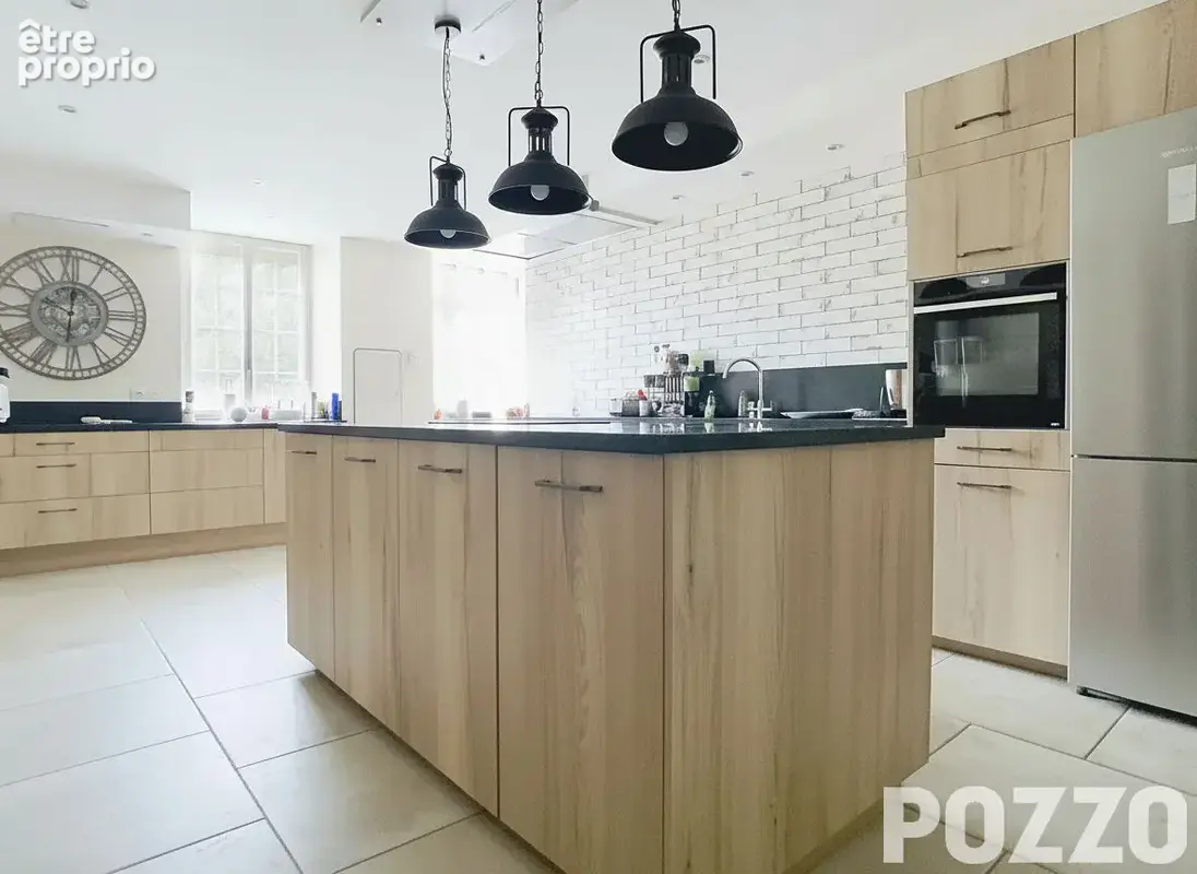 A Vendre - PROPRIETE 14 pièce(s) 405 m² à Val Couesnon  - Activité de chambres d'hôte + gîte - photo 7