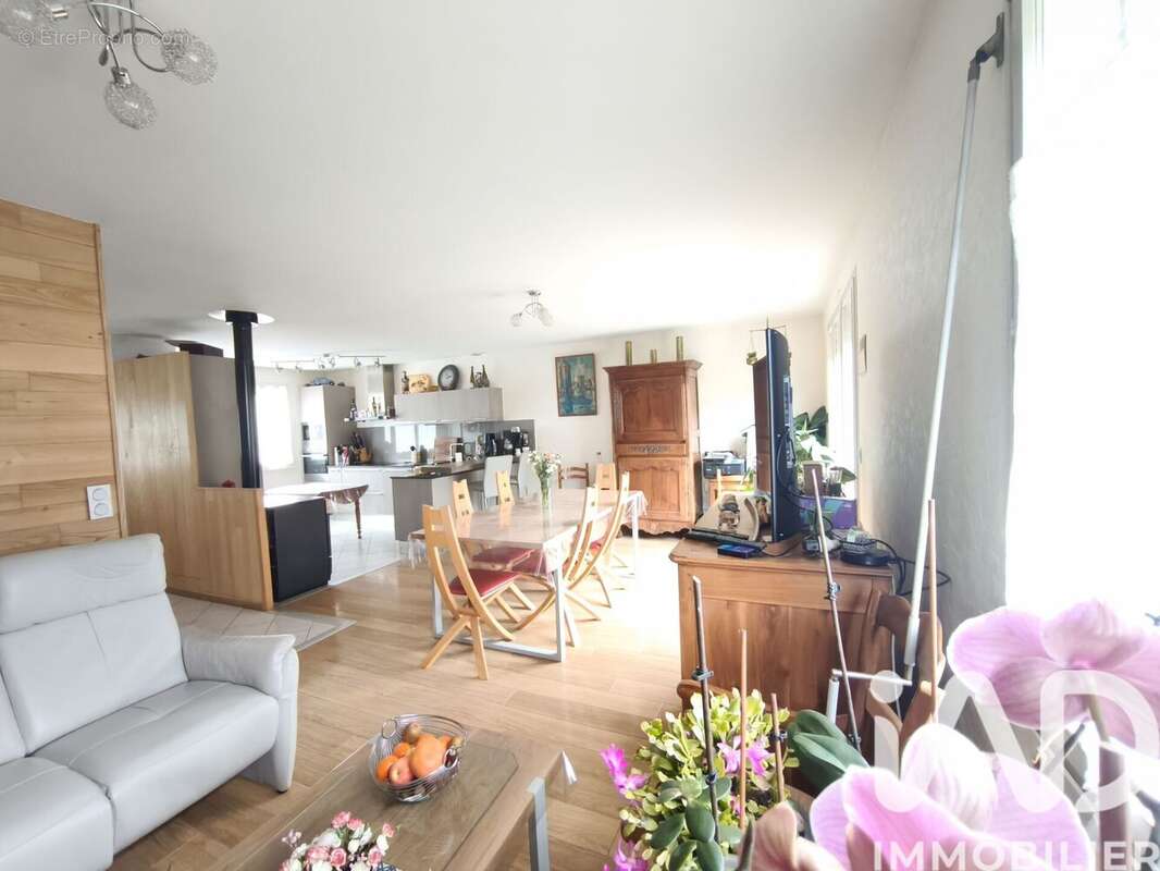 Photo 3 - Maison à LAVAL