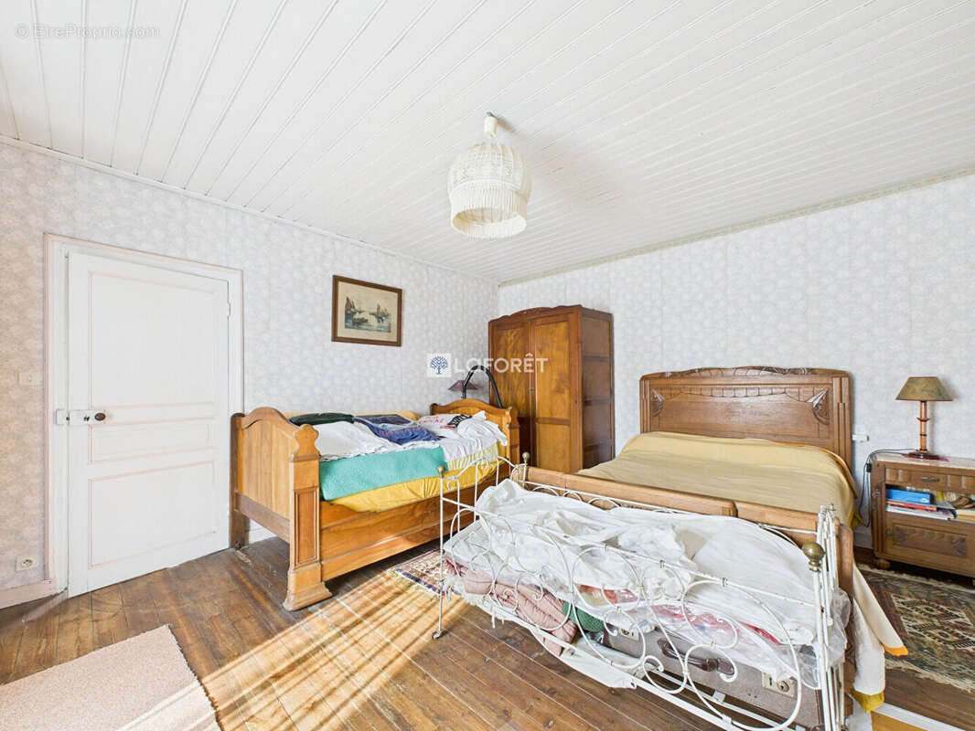 Maison à PONT-DE-BUIS-LES-QUIMERCH