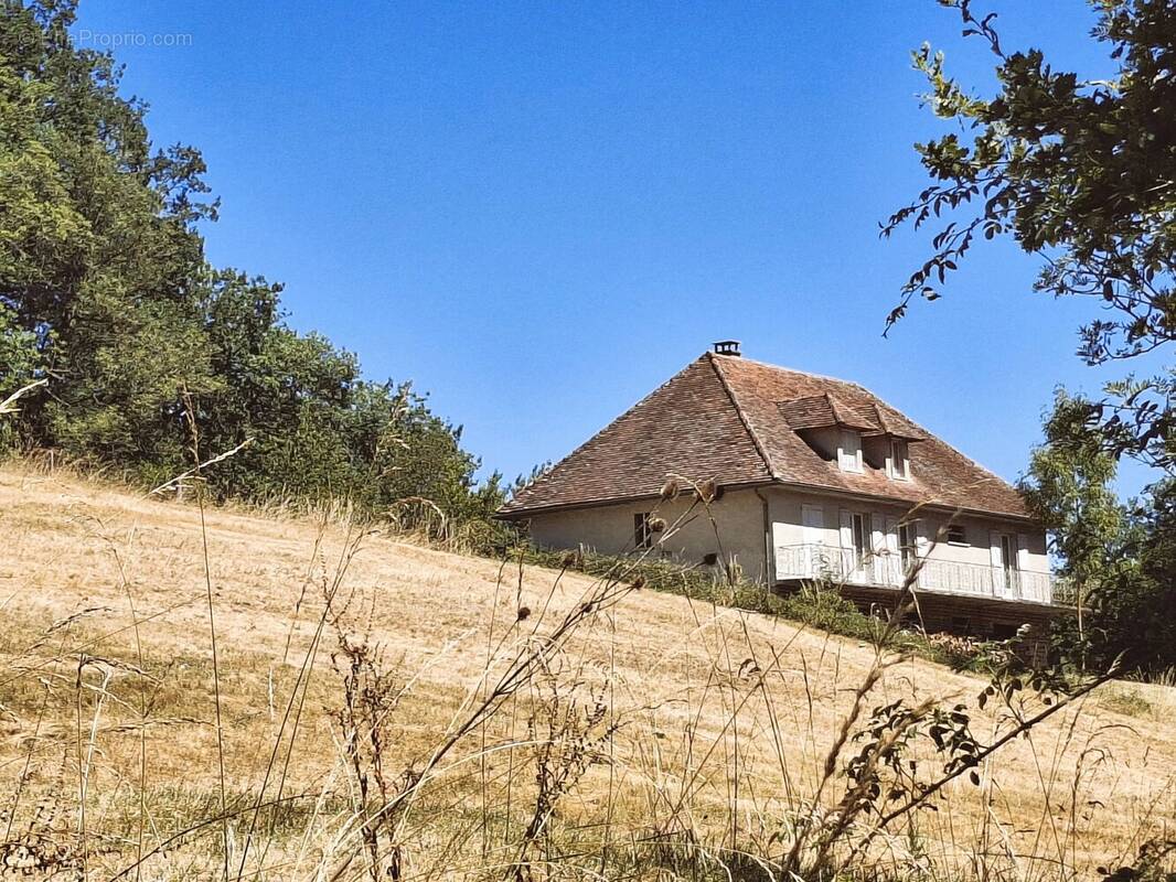 Maison à VAILHOURLES