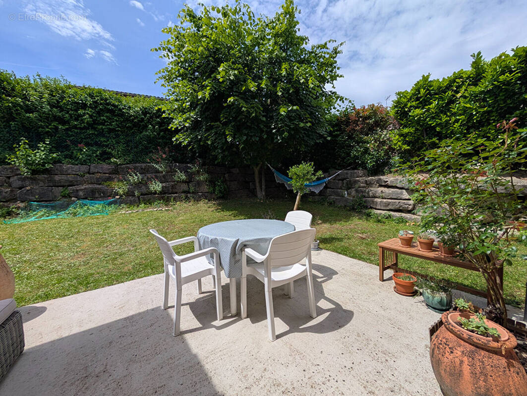 Maison à BOURGOIN-JALLIEU