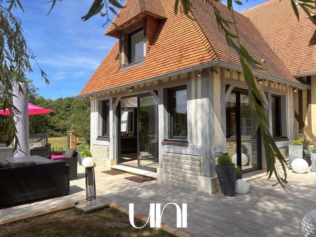 Maison à PONT-L'EVEQUE