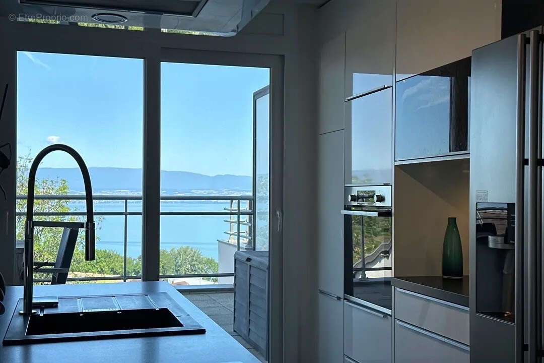 Appartement à EVIAN-LES-BAINS