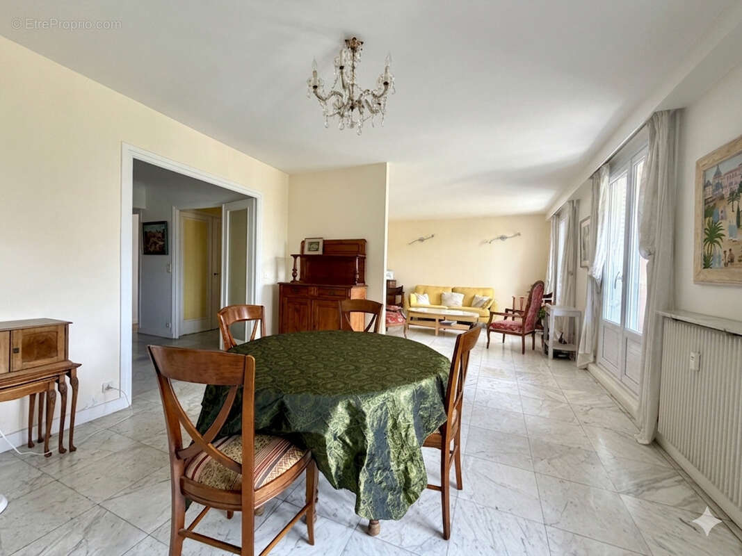 Appartement à CALUIRE-ET-CUIRE