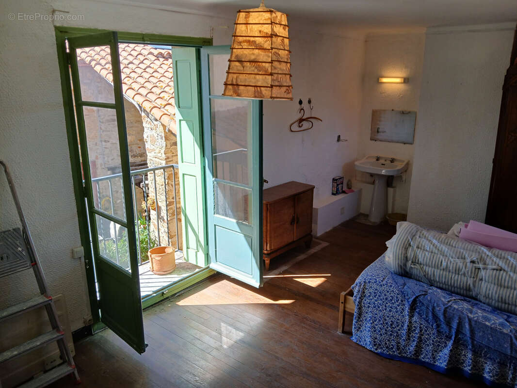 maison en pierres OMS village - photo 25