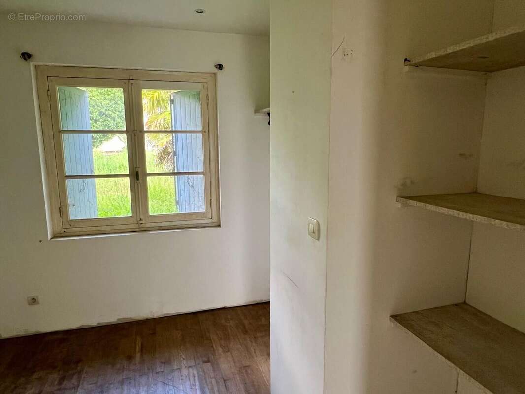 Maison 124 m² à Mazeray  - photo 7