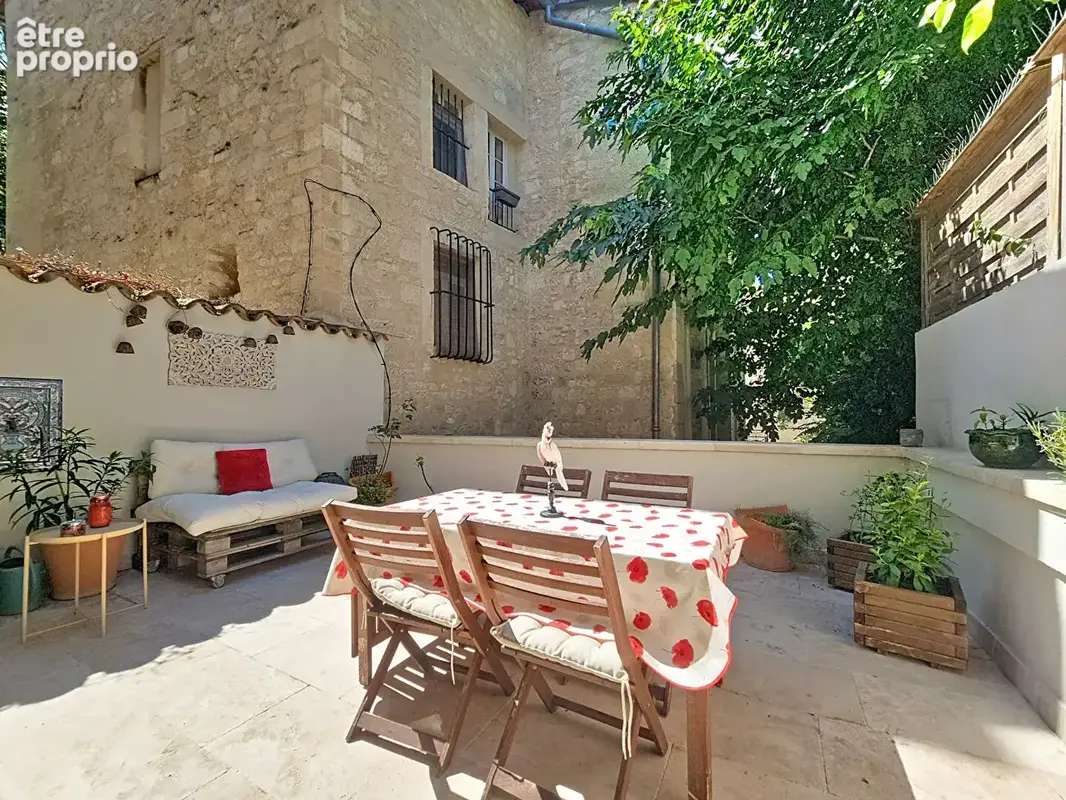 Avignon  Intra muros. Élégante maison de caractère avec terrasses, garage et appartement indépendant - photo 2