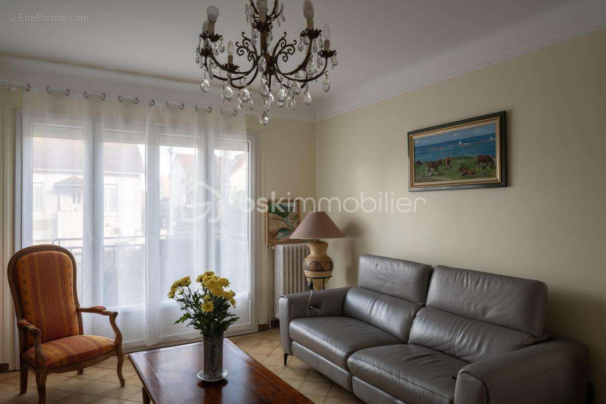 Maison à COMBS-LA-VILLE