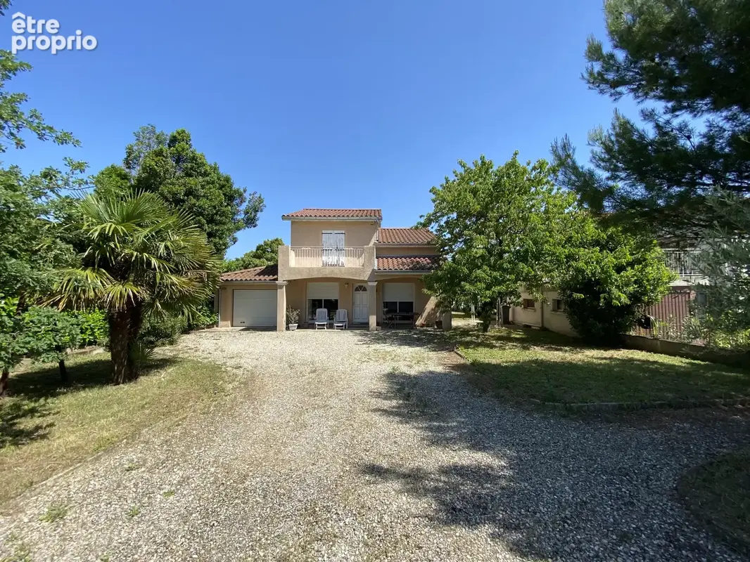 Photo Maison à Echalas au prix de 370 000€